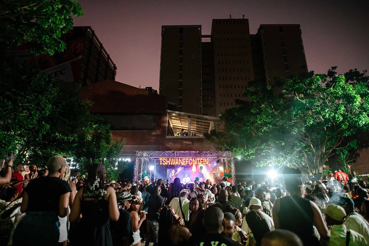 Tshwanefontein Crowd
